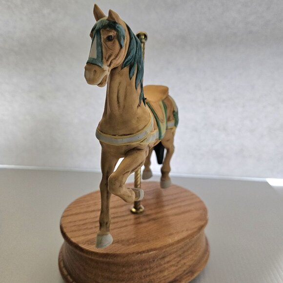 Willitts Musical Carousel Horse with Angel Wood Base Plays Carousel Waltz 60 - Picture 4 of 16